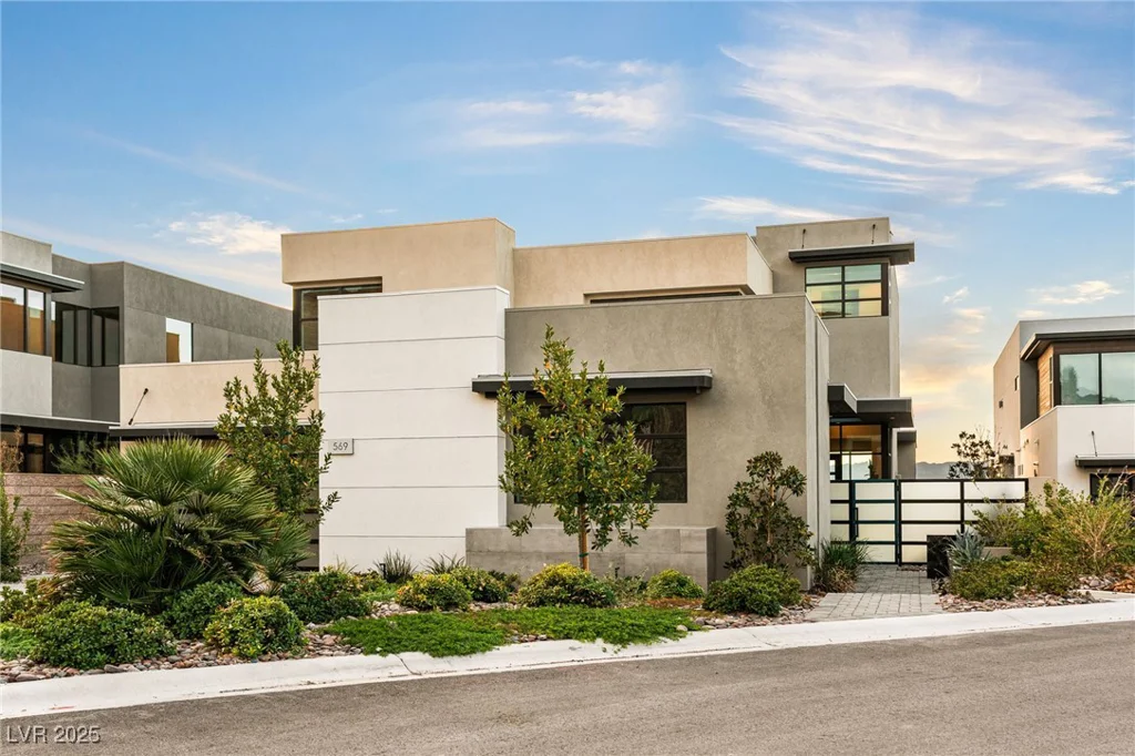 569 Overlook Rim, Henderson, NV 89012
