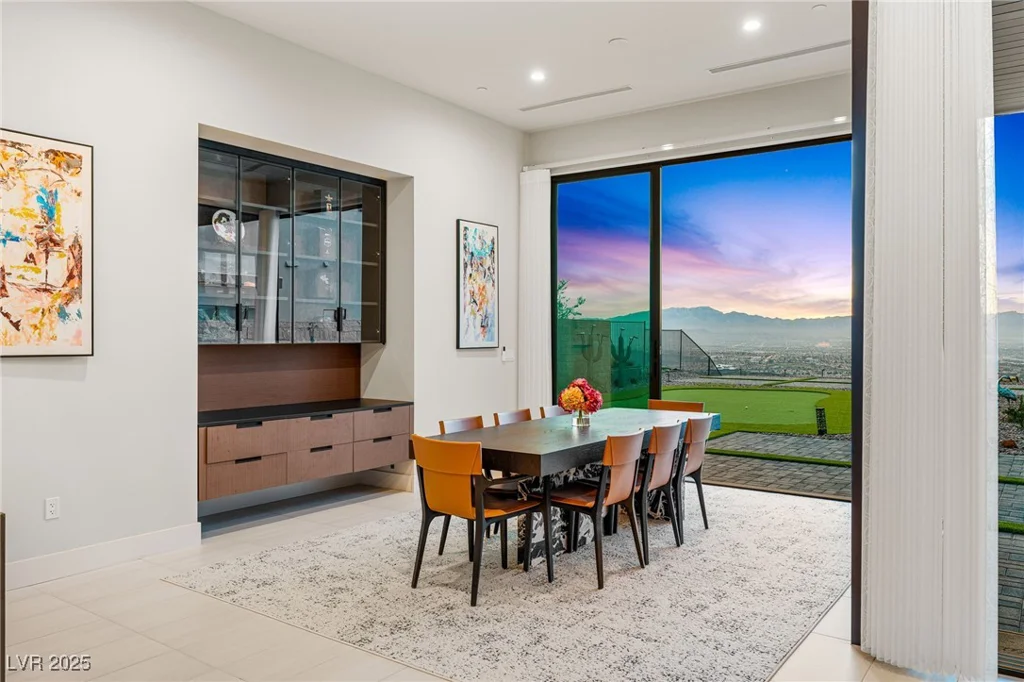 569 Overlook Rim, Henderson, NV 89012