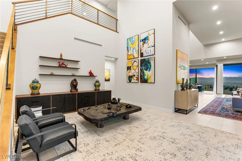 569 Overlook Rim, Henderson, NV 89012