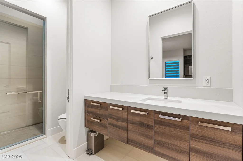 569 Overlook Rim, Henderson, NV 89012