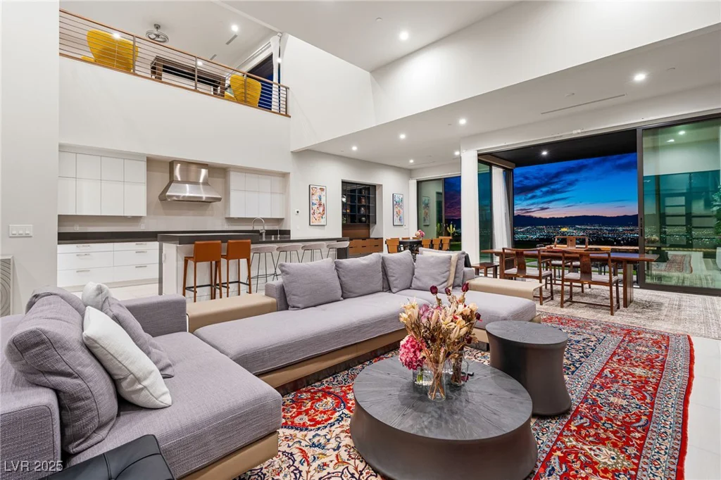 569 Overlook Rim, Henderson, NV 89012