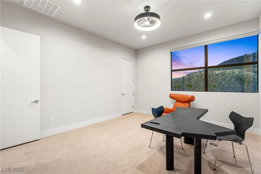 569 Overlook Rim, Henderson, NV 89012