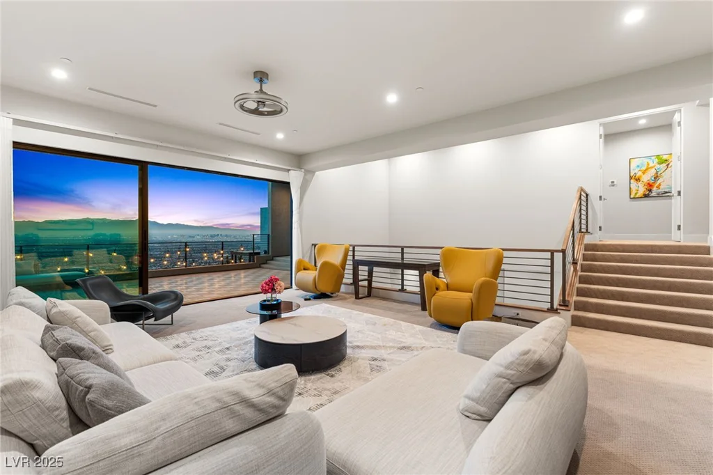 569 Overlook Rim, Henderson, NV 89012