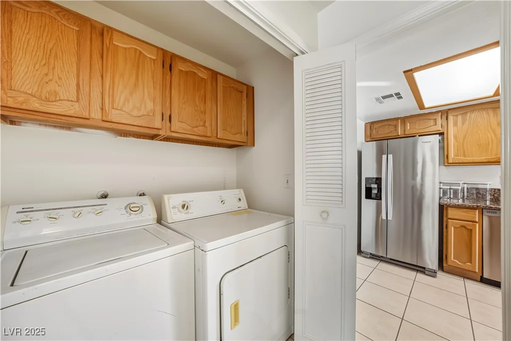 6656 Joe Michael, Las Vegas, NV 89108