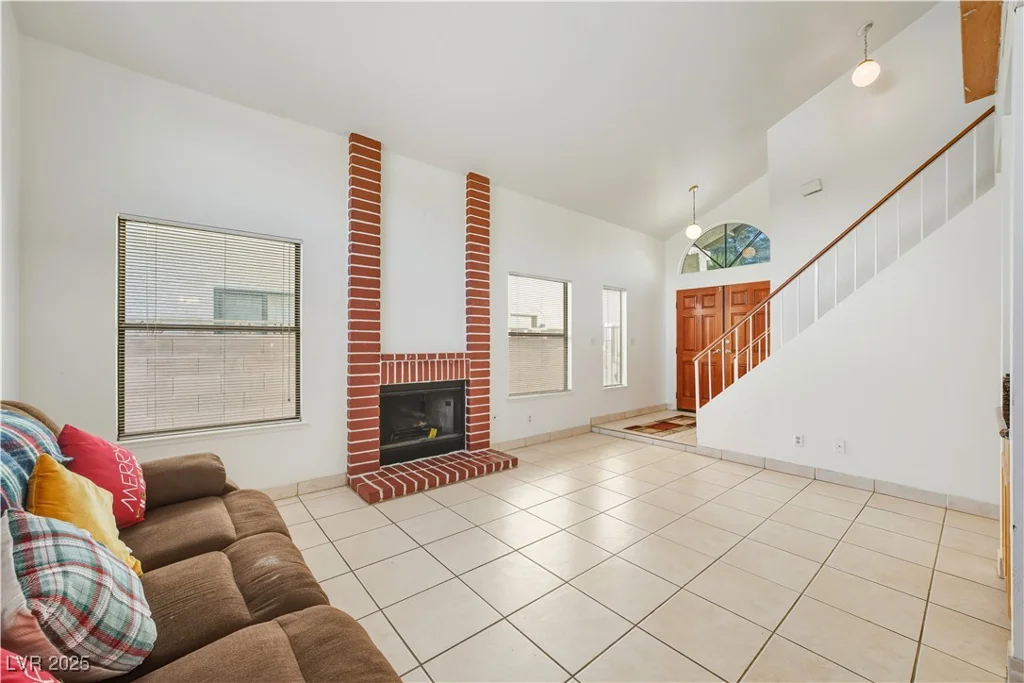 6656 Joe Michael, Las Vegas, NV 89108