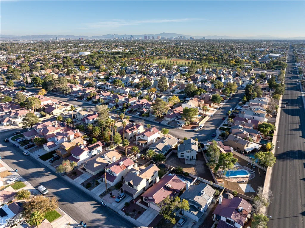 6656 Joe Michael, Las Vegas, NV 89108