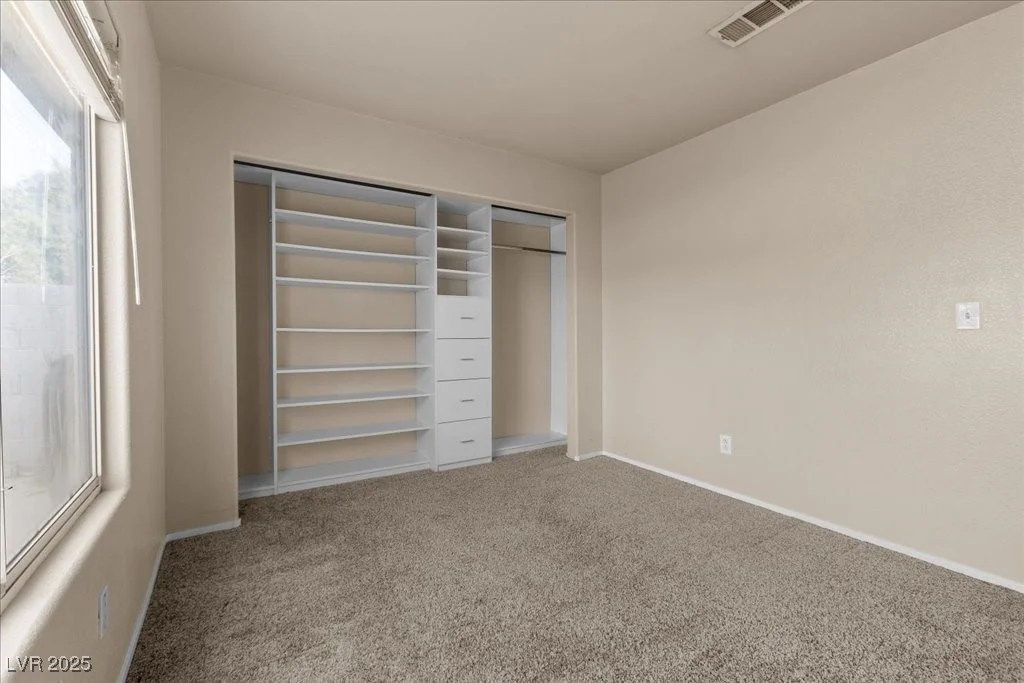 5223 Portland, North Las Vegas, NV 89031