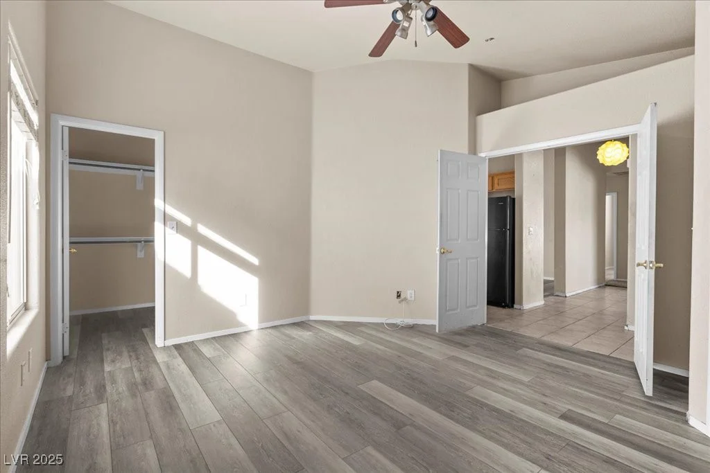 5223 Portland, North Las Vegas, NV 89031