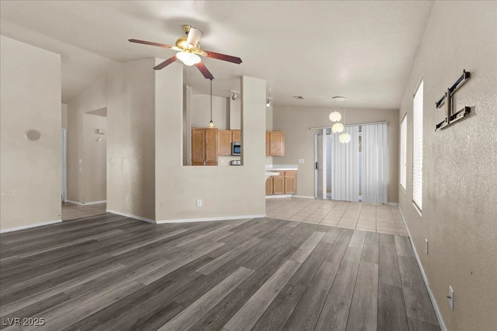 5223 Portland, North Las Vegas, NV 89031
