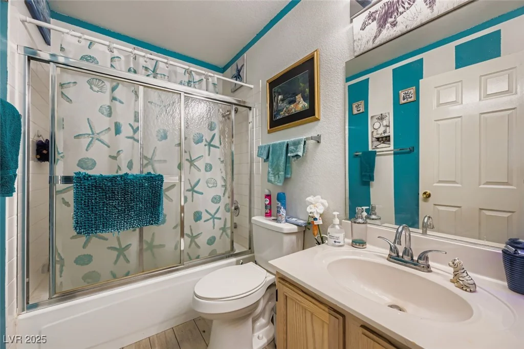 2132 Bavington, Las Vegas, NV 89108