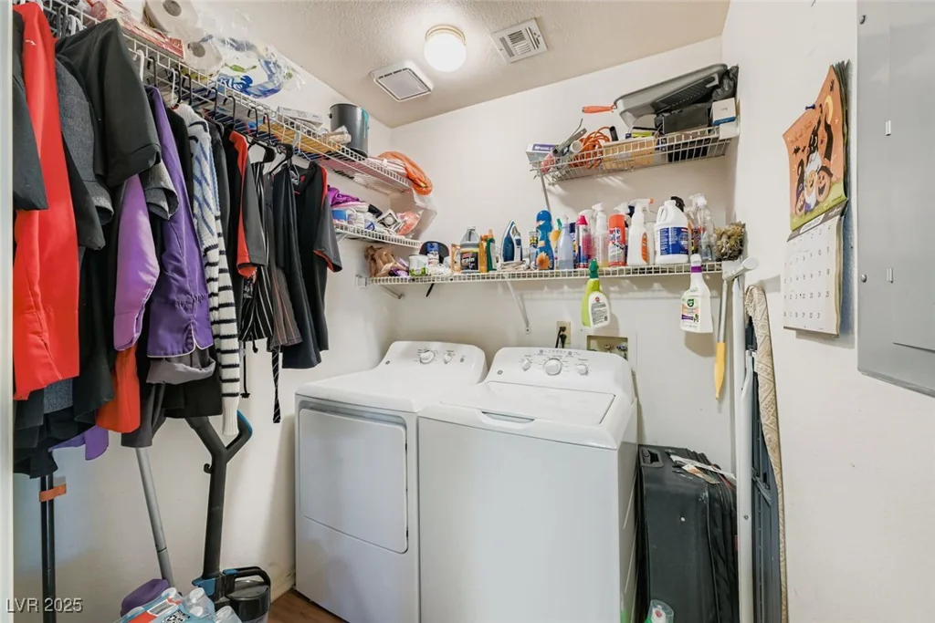 2132 Bavington, Las Vegas, NV 89108