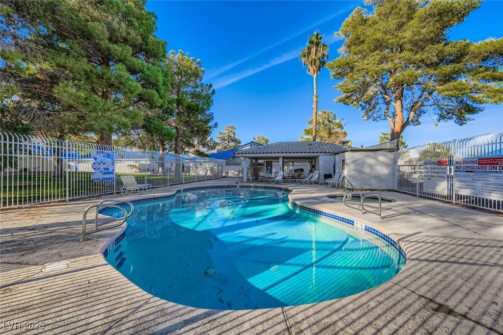 2132 Bavington, Las Vegas, NV 89108