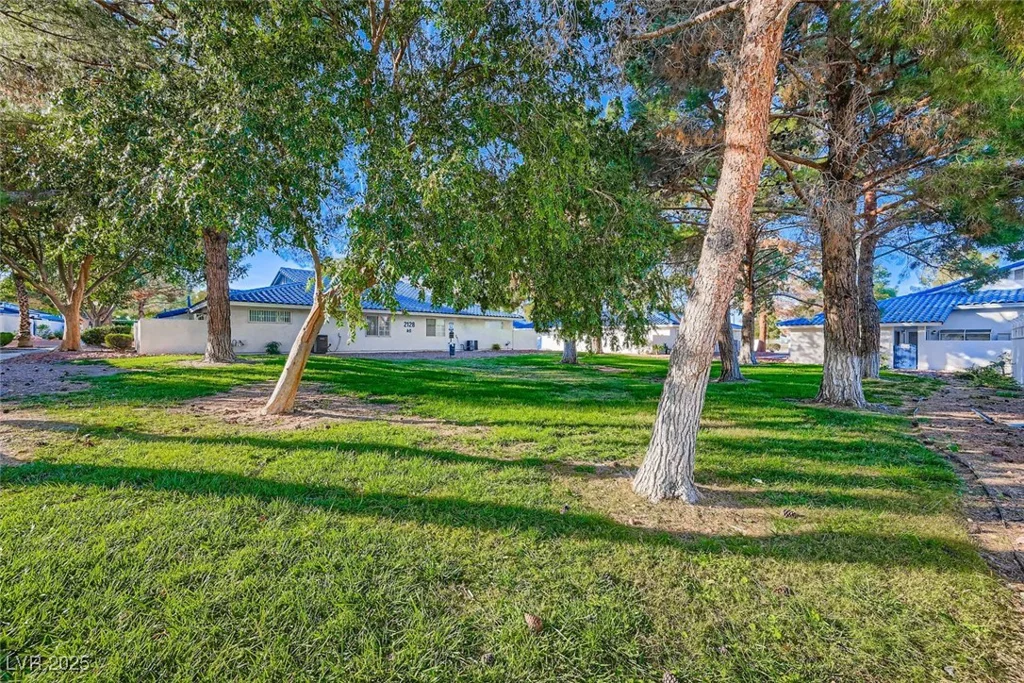 2132 Bavington, Las Vegas, NV 89108