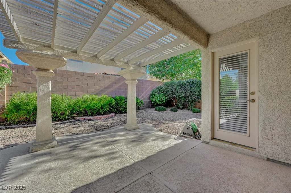 1507 Camino Summit, Henderson, NV 89012