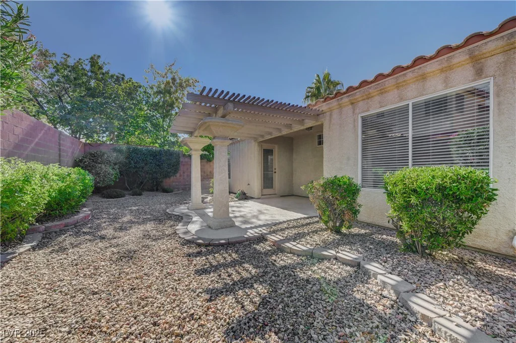 1507 Camino Summit, Henderson, NV 89012