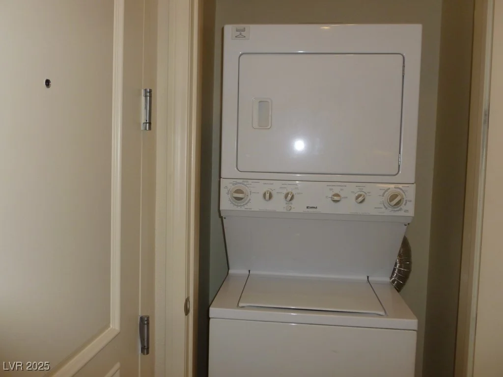 32 Serene, Las Vegas, NV 89123