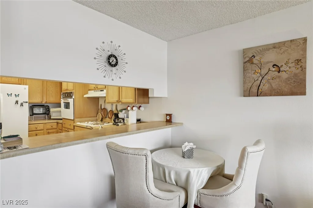 750 Royal Crest, Las Vegas, NV 89169