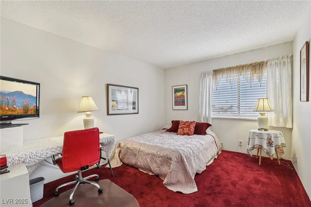 750 Royal Crest, Las Vegas, NV 89169
