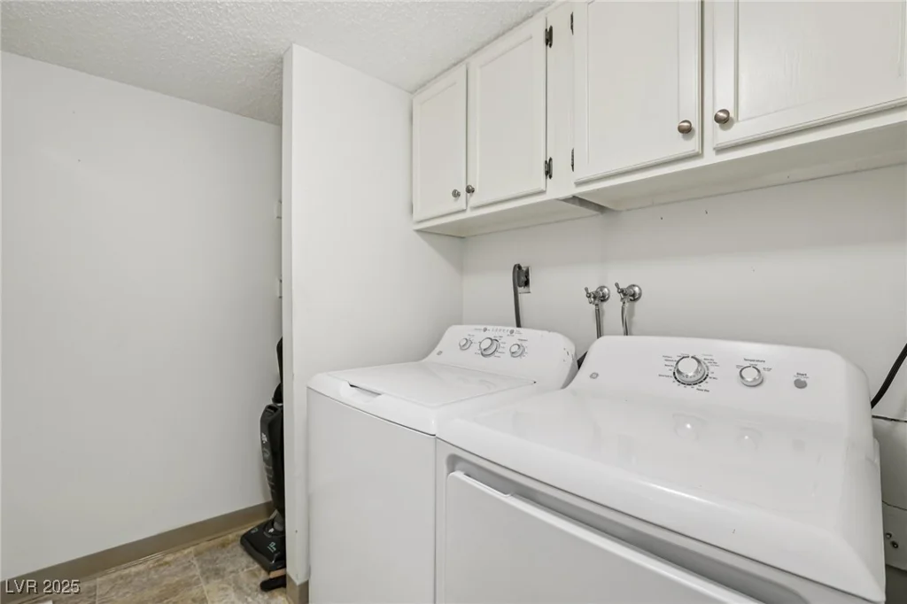 750 Royal Crest, Las Vegas, NV 89169