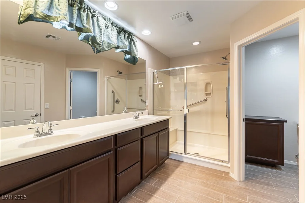 3813 Rocklin Peak, North Las Vegas, NV 89081