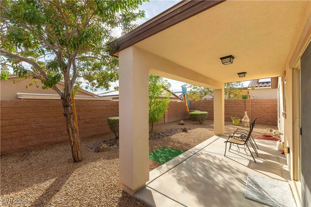 3813 Rocklin Peak, North Las Vegas, NV 89081