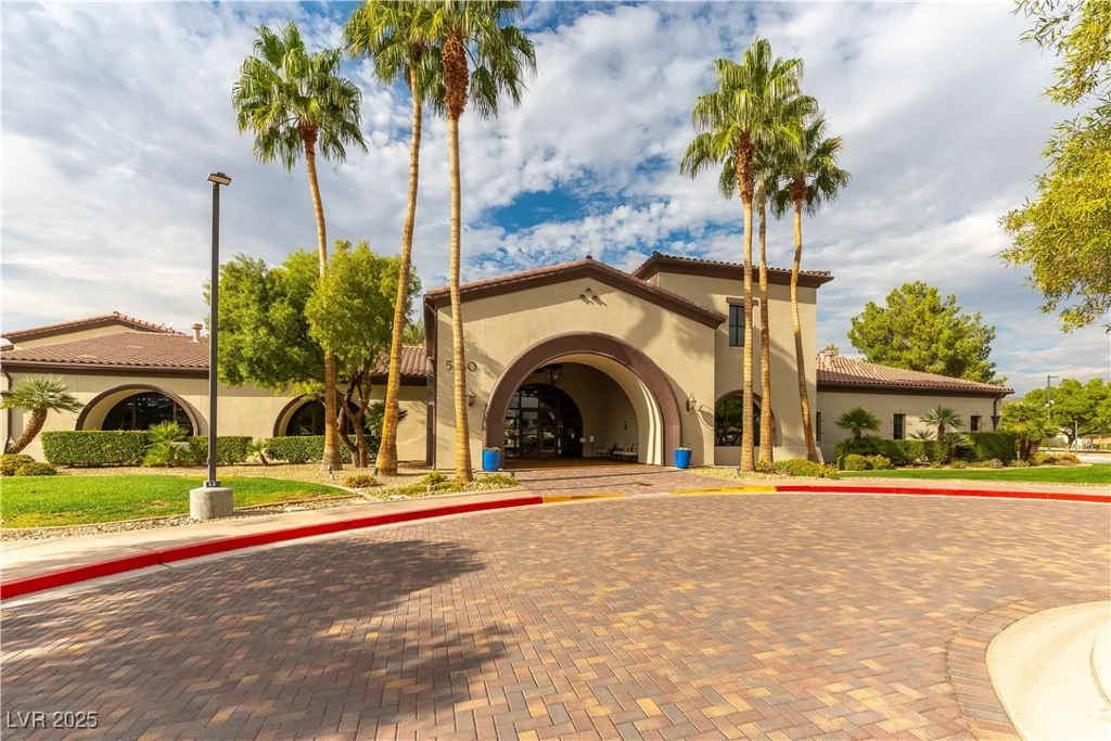 3813 Rocklin Peak, North Las Vegas, NV 89081