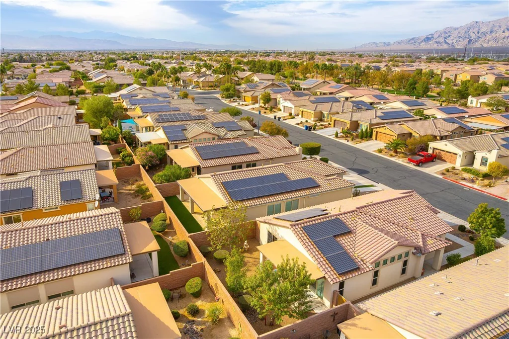 3813 Rocklin Peak, North Las Vegas, NV 89081