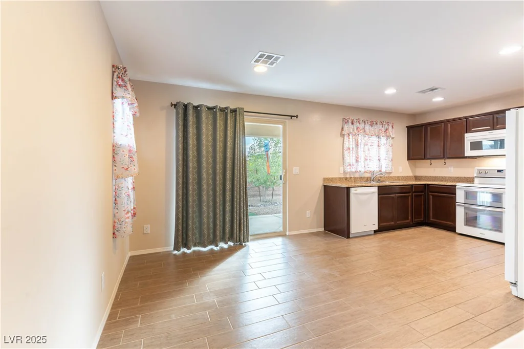 3813 Rocklin Peak, North Las Vegas, NV 89081