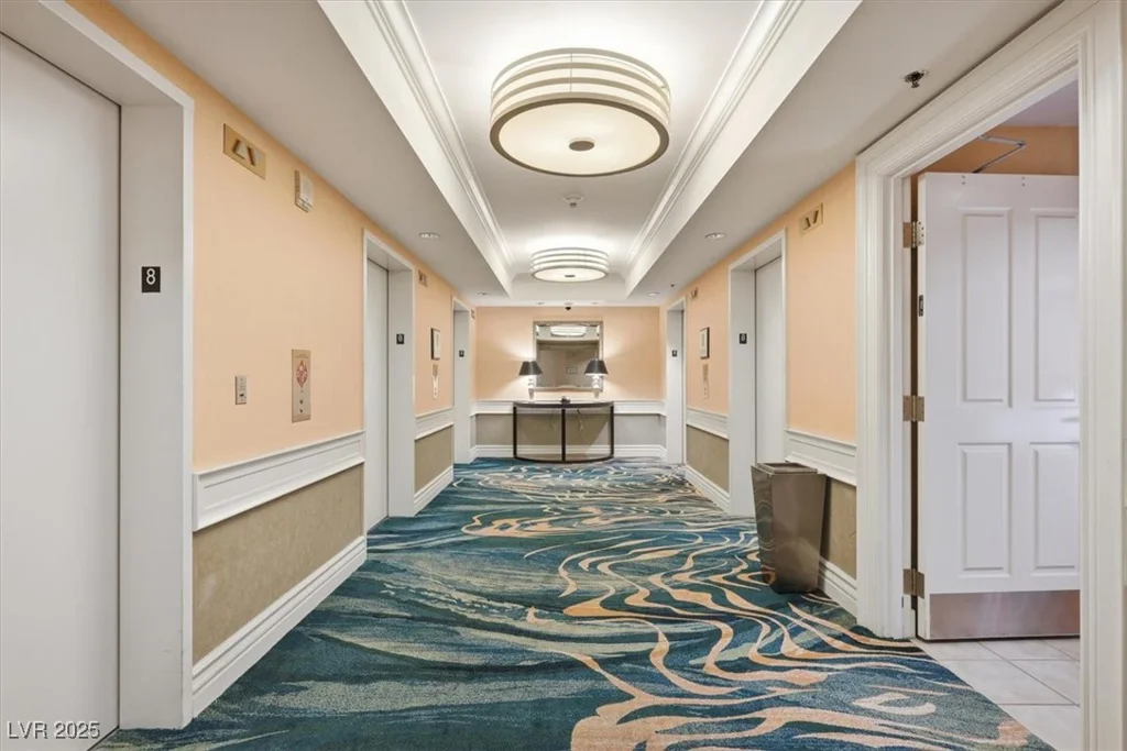 125 Harmon, Las Vegas, NV 89109