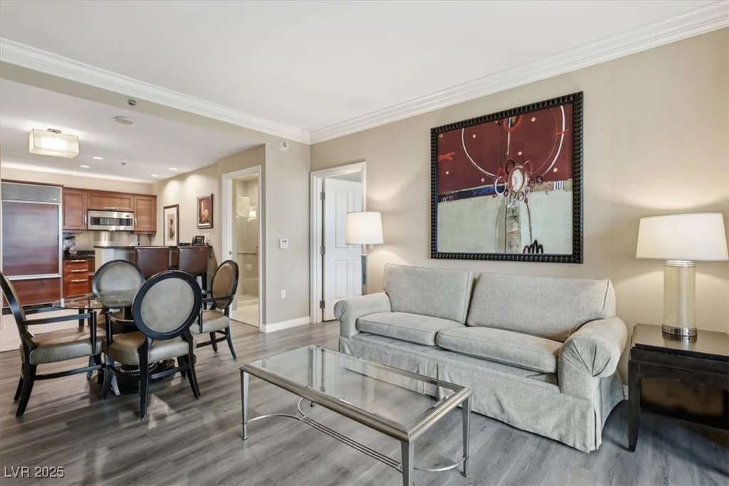 125 Harmon, Las Vegas, NV 89109