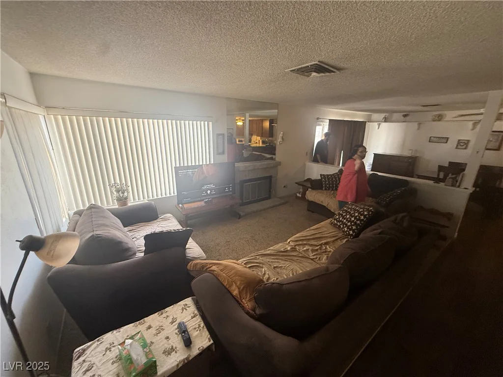 7012 Grassy Knoll, Las Vegas, NV 89147