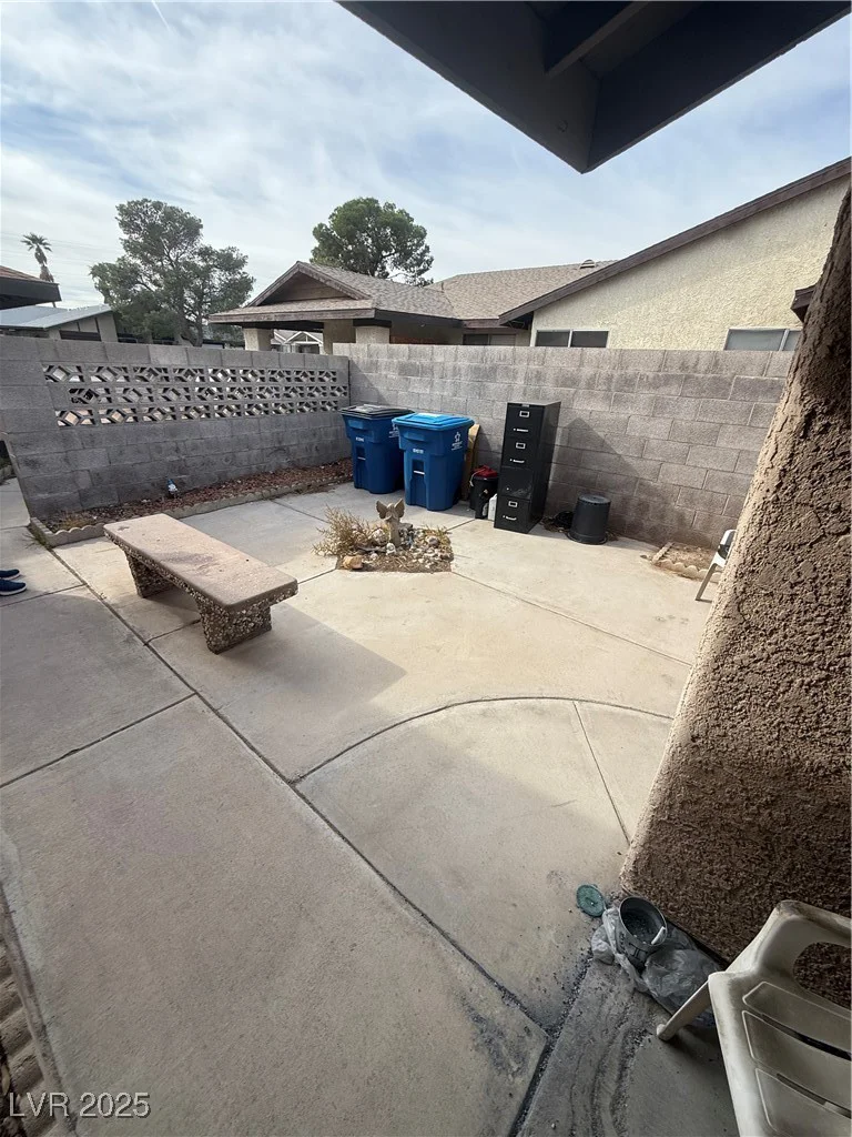 7012 Grassy Knoll, Las Vegas, NV 89147