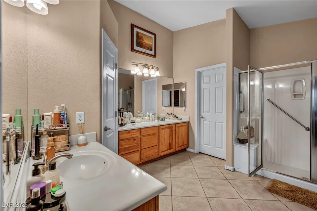5578 River Highlands, Las Vegas, NV 89122
