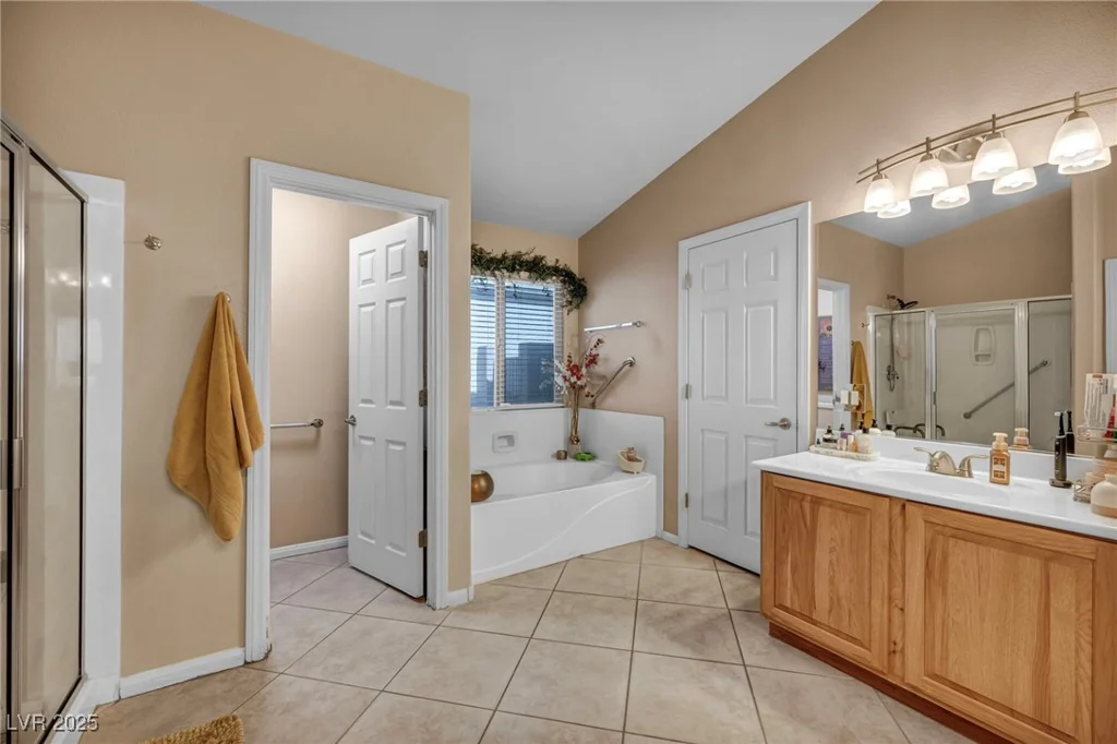 5578 River Highlands, Las Vegas, NV 89122