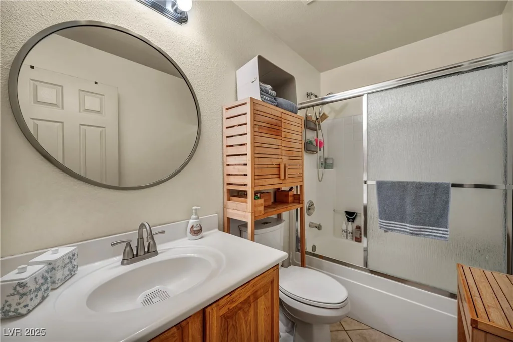 5578 River Highlands, Las Vegas, NV 89122