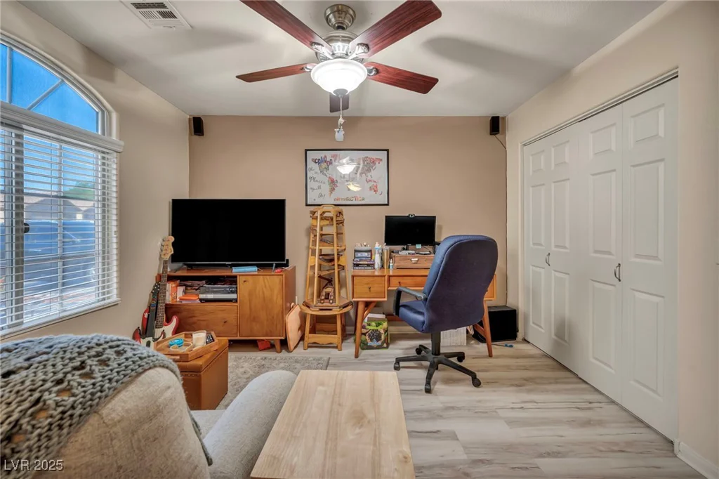 5578 River Highlands, Las Vegas, NV 89122