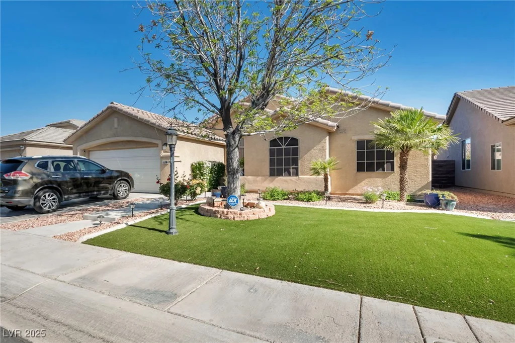 5578 River Highlands, Las Vegas, NV 89122