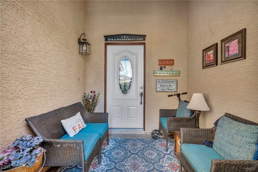 5578 River Highlands, Las Vegas, NV 89122