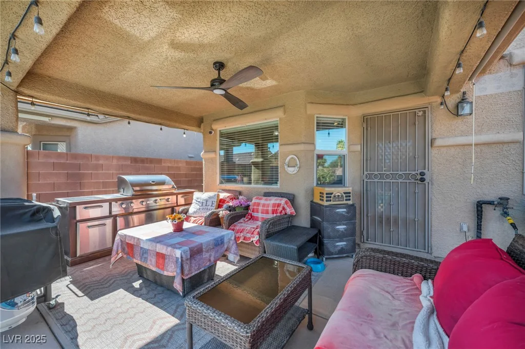 5578 River Highlands, Las Vegas, NV 89122
