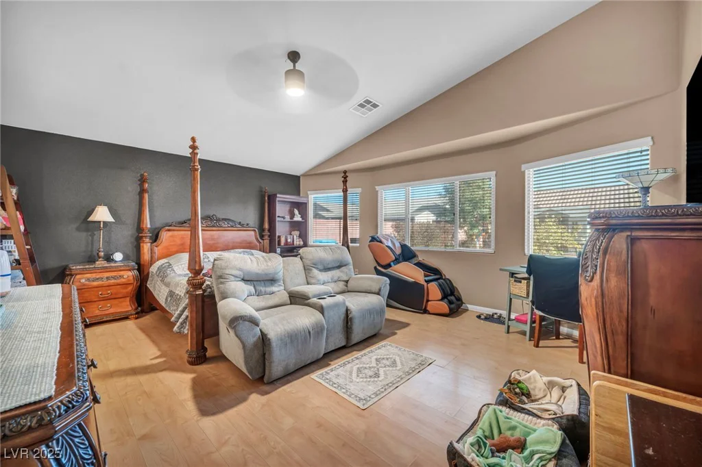 5578 River Highlands, Las Vegas, NV 89122