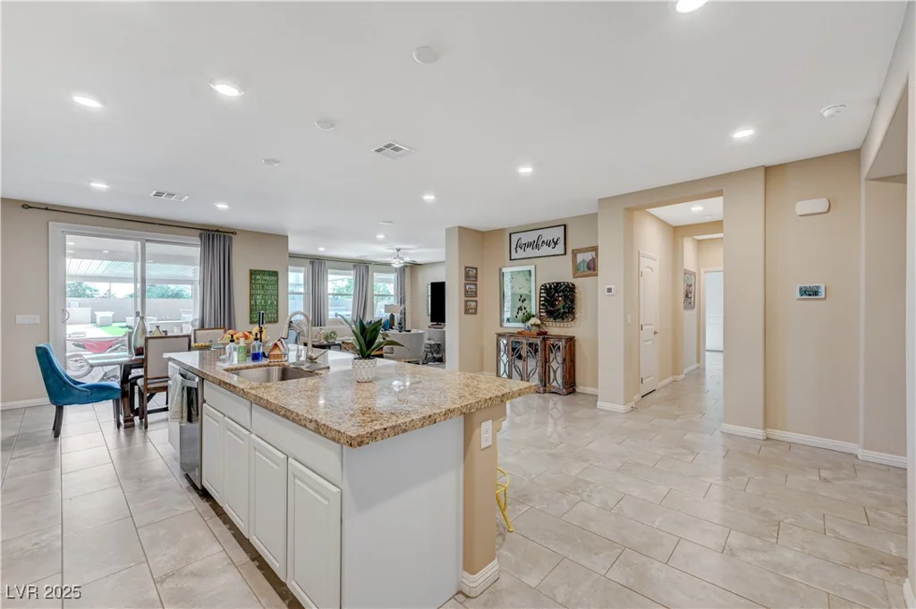 3728 River Heights, Logandale, NV 89021
