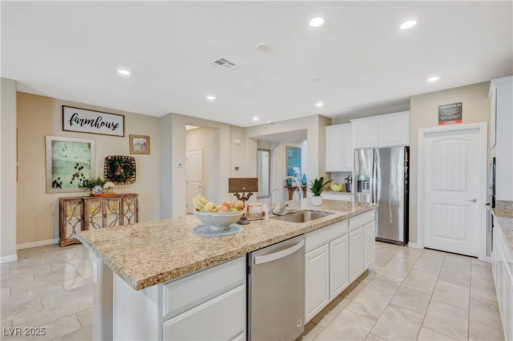 3728 River Heights, Logandale, NV 89021