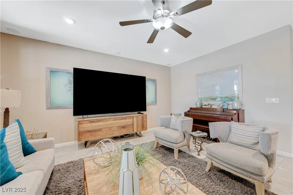 3728 River Heights, Logandale, NV 89021