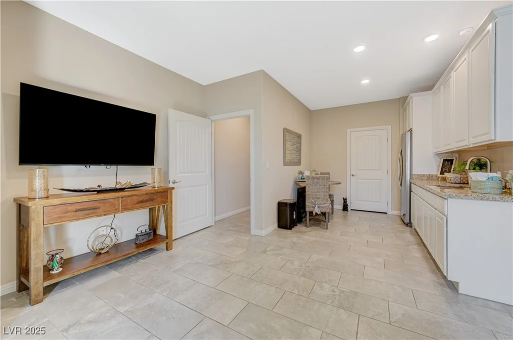 3728 River Heights, Logandale, NV 89021