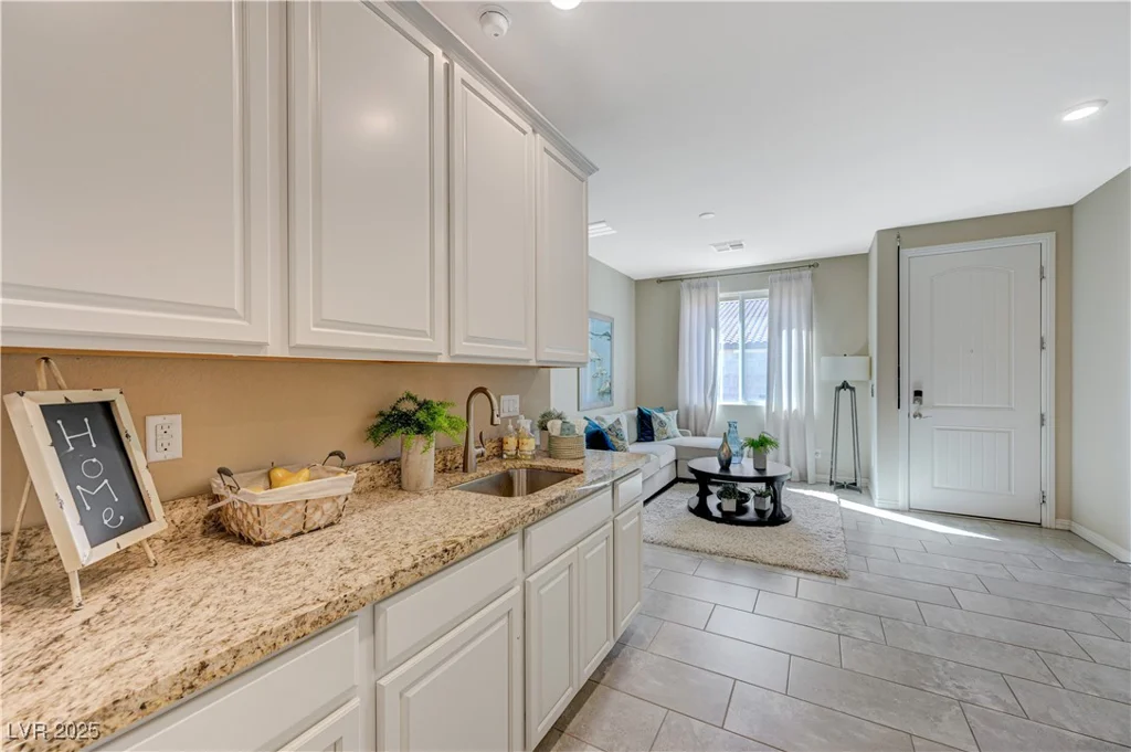 3728 River Heights, Logandale, NV 89021
