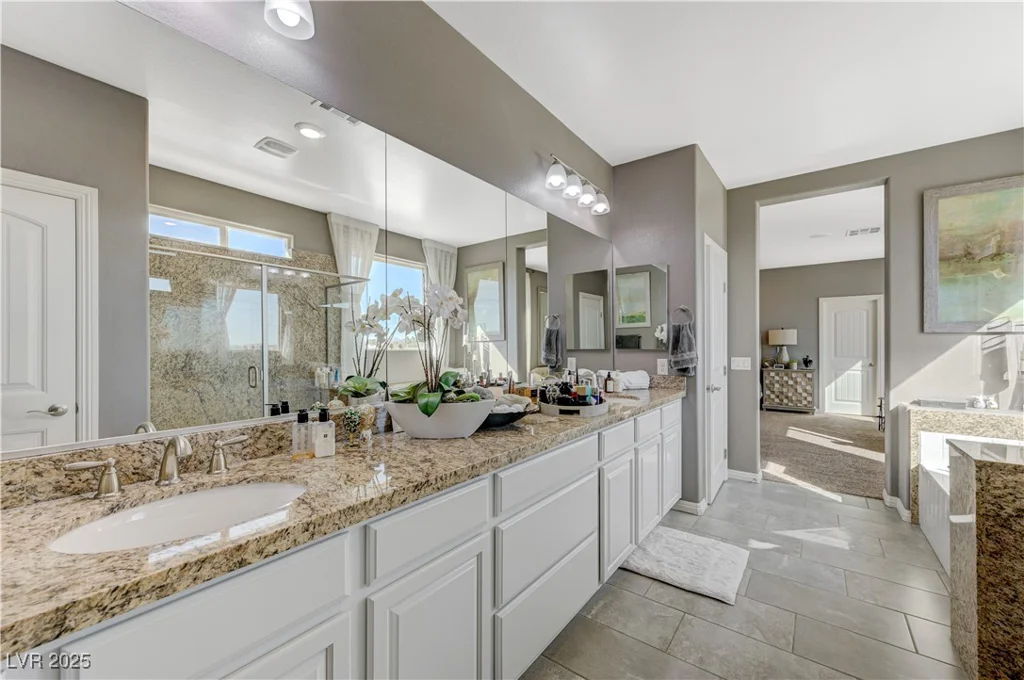 3728 River Heights, Logandale, NV 89021