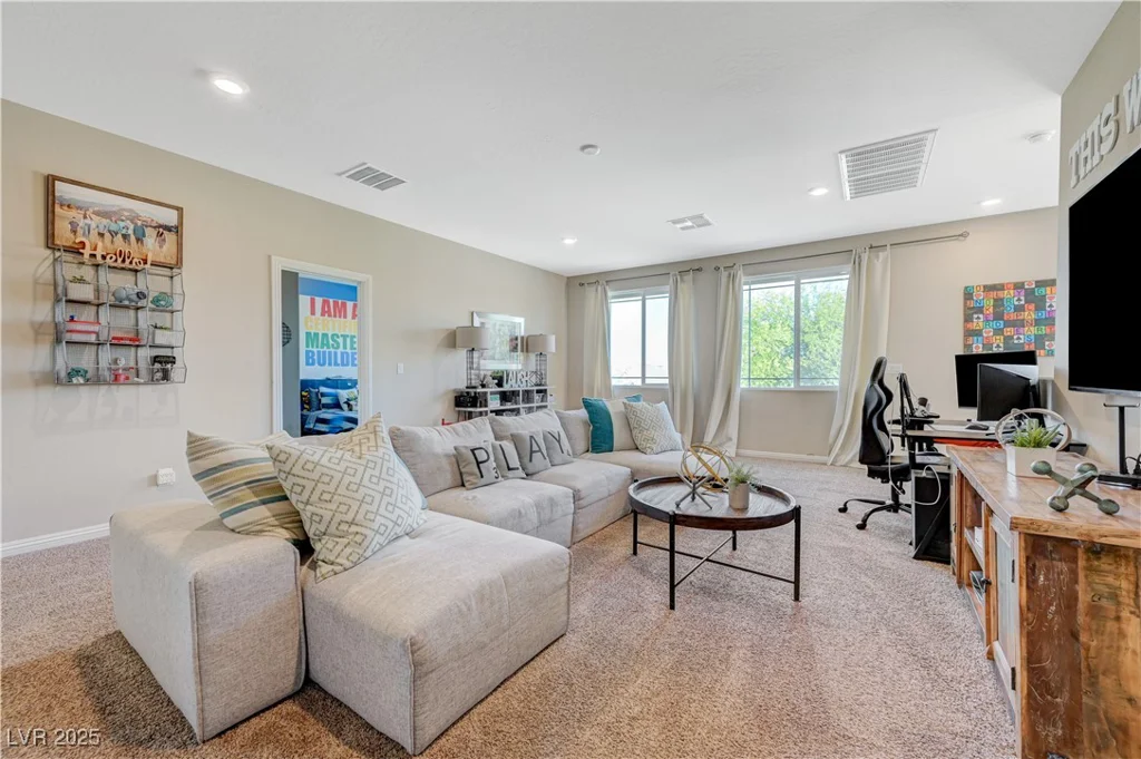 3728 River Heights, Logandale, NV 89021