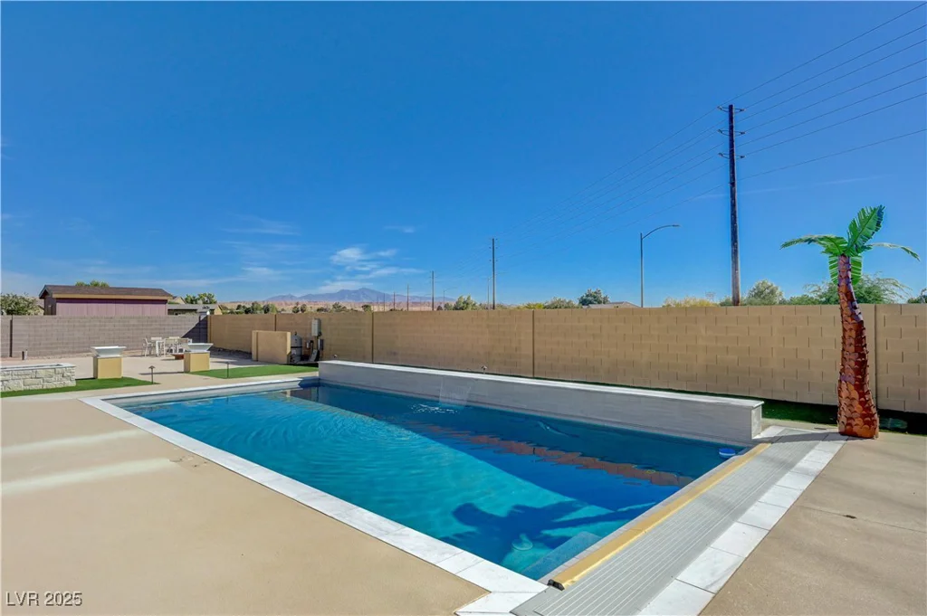 3728 River Heights, Logandale, NV 89021