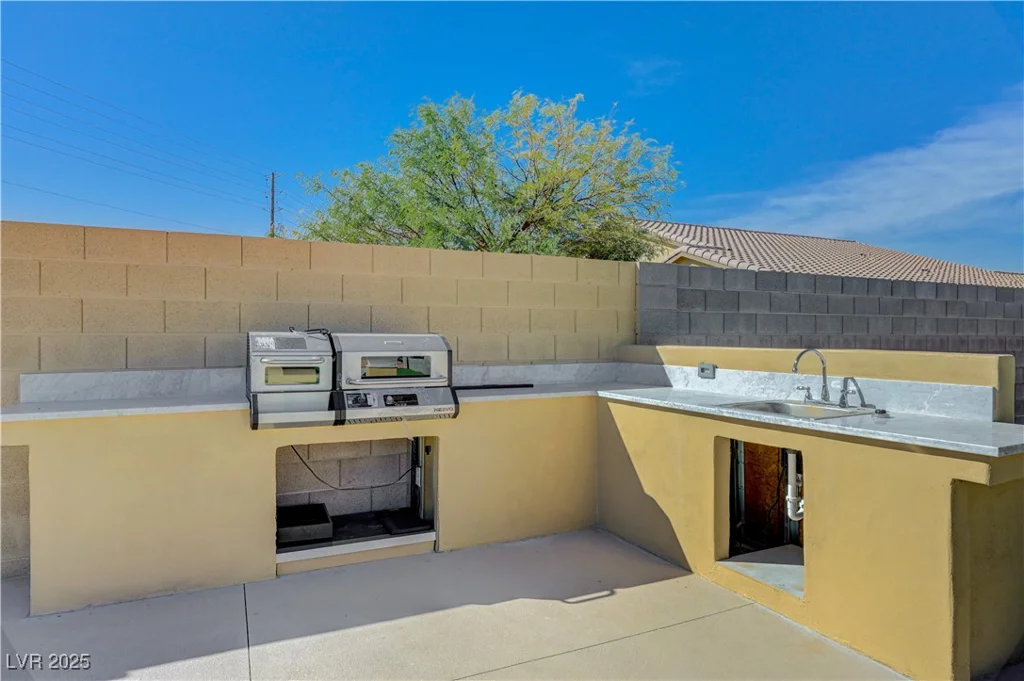 3728 River Heights, Logandale, NV 89021