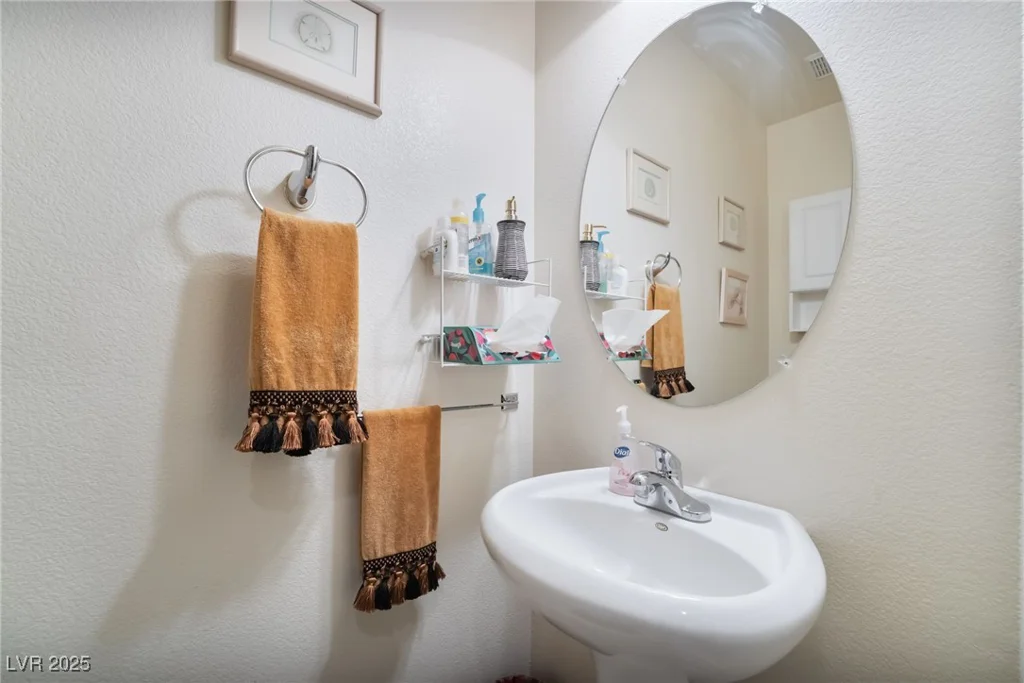 10931 Fintry Hills, Las Vegas, NV 89141